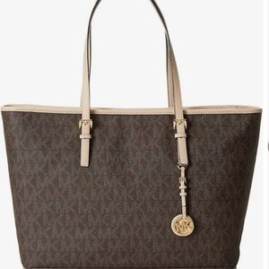 Michael Kors Travel Jet Set Large Tote Bag